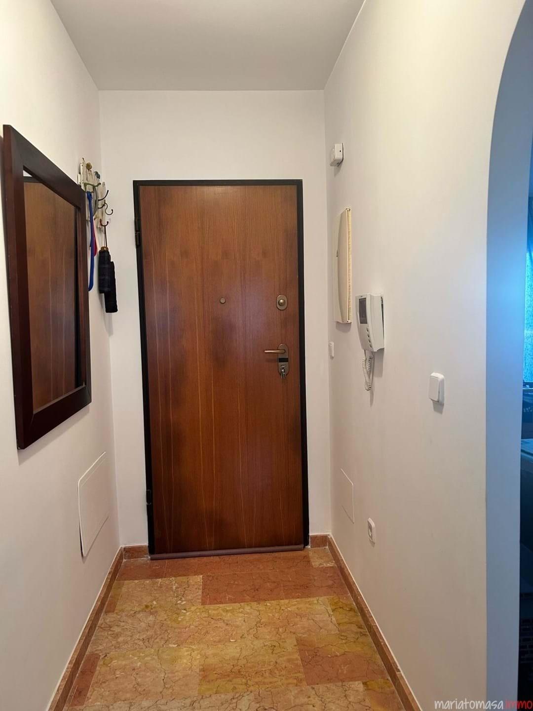 For sale - 2 Bedroom 1 Bathroom Penthouse in Torrevieja - Torreblanca  - Alicante
