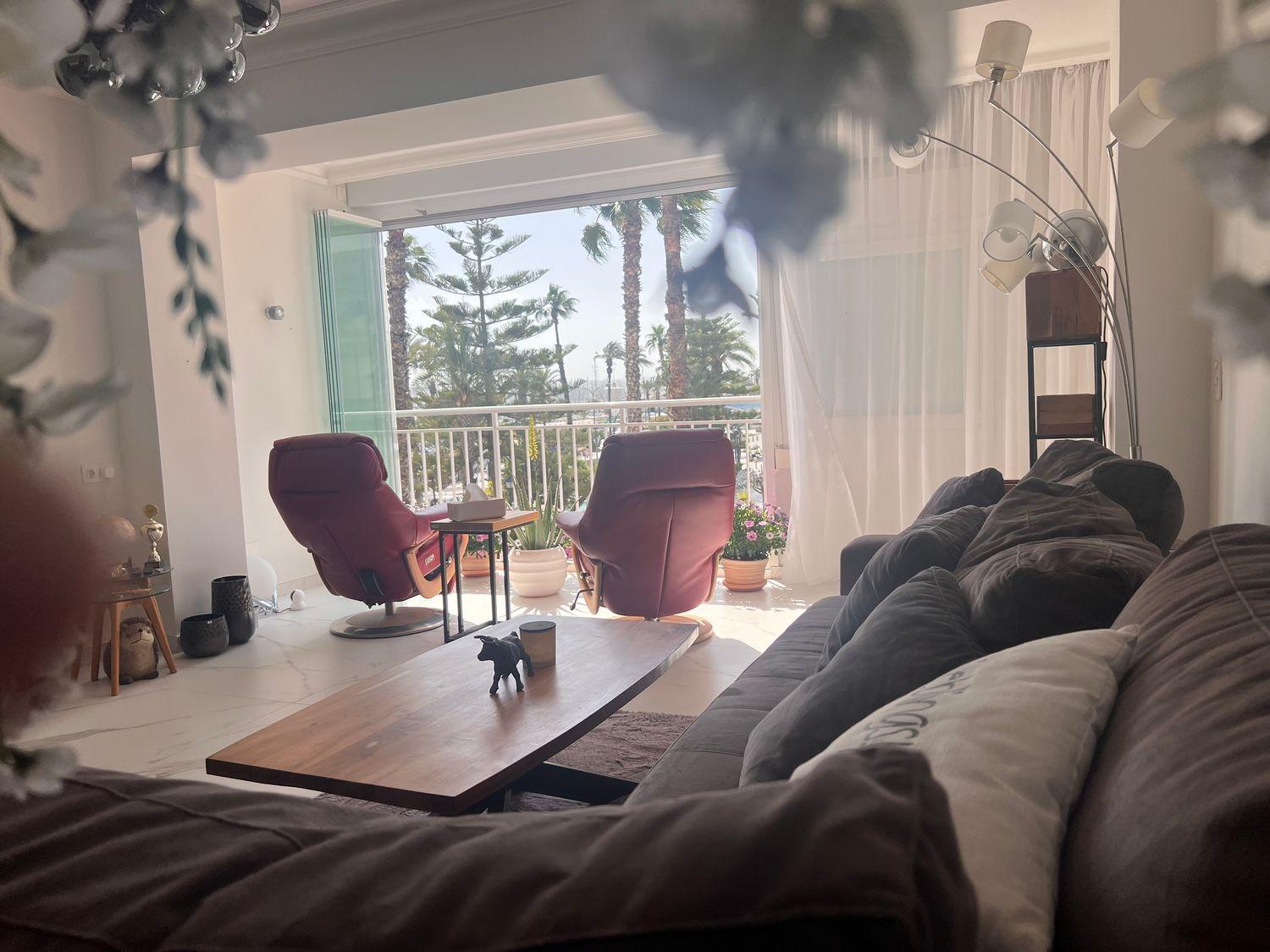 For sale - 3 Bedroom 2 Bathroom Apartment in Torrevieja - Torrevieja  - Alicante