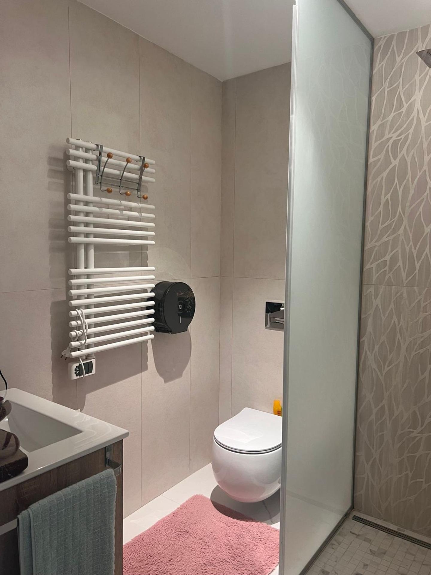 For sale - 3 Bedroom 2 Bathroom Apartment in Torrevieja - Torrevieja  - Alicante