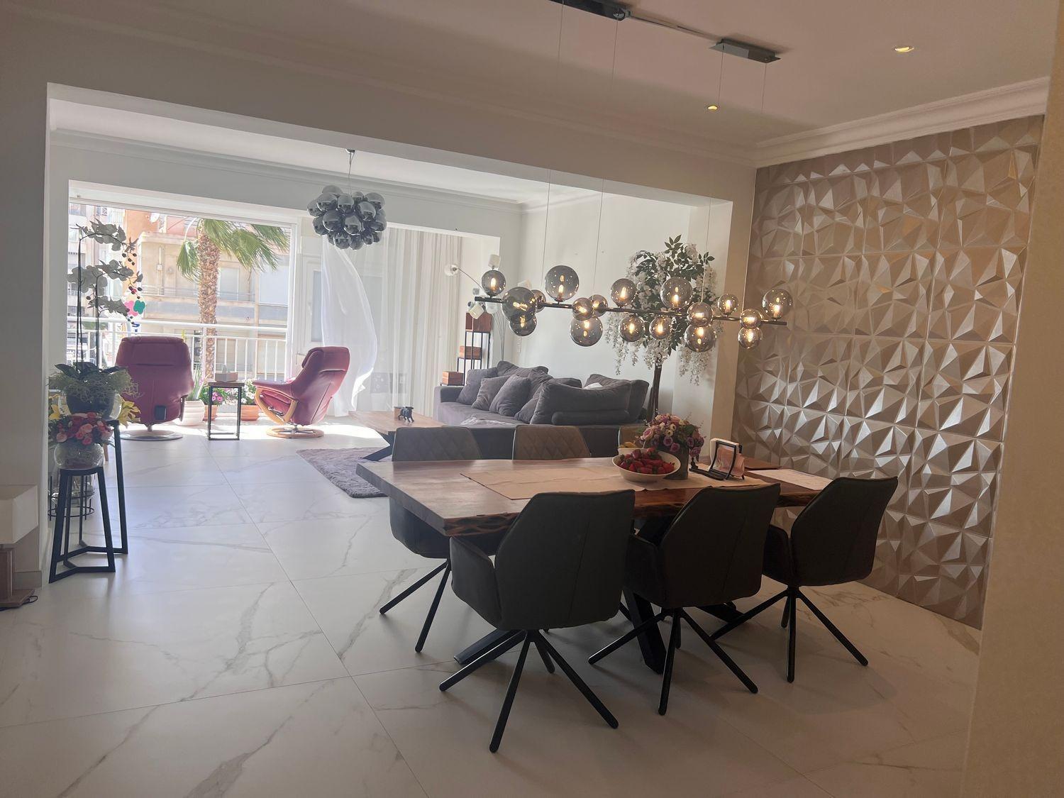 For sale - 3 Bedroom 2 Bathroom Apartment in Torrevieja - Torrevieja  - Alicante