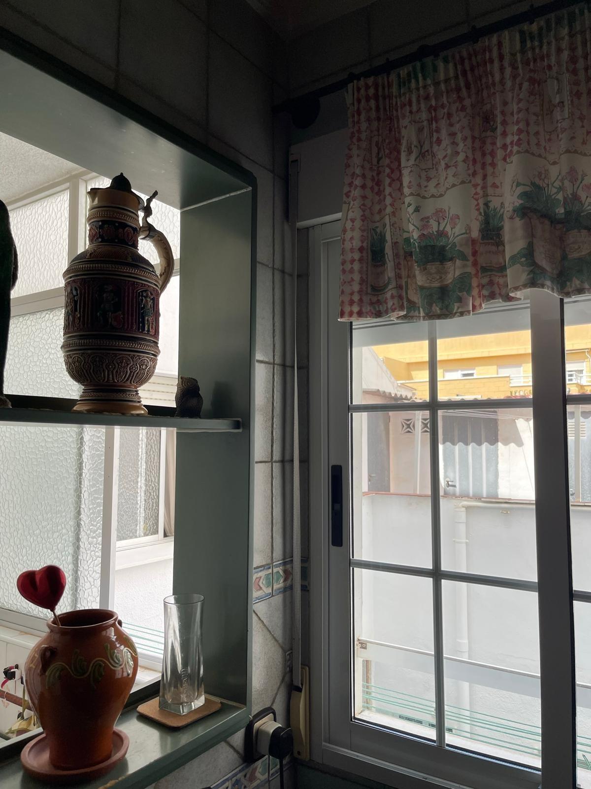 For sale - 4 Bedroom 3 Bathroom Apartment in Torrevieja - Las Piscinas Naturales  - Alicante