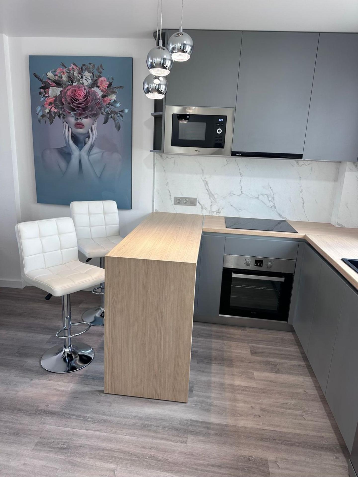 For sale - 3 Bedroom 1 Bathroom Apartment in Torrevieja - Estacion De Autobuses  - Alicante