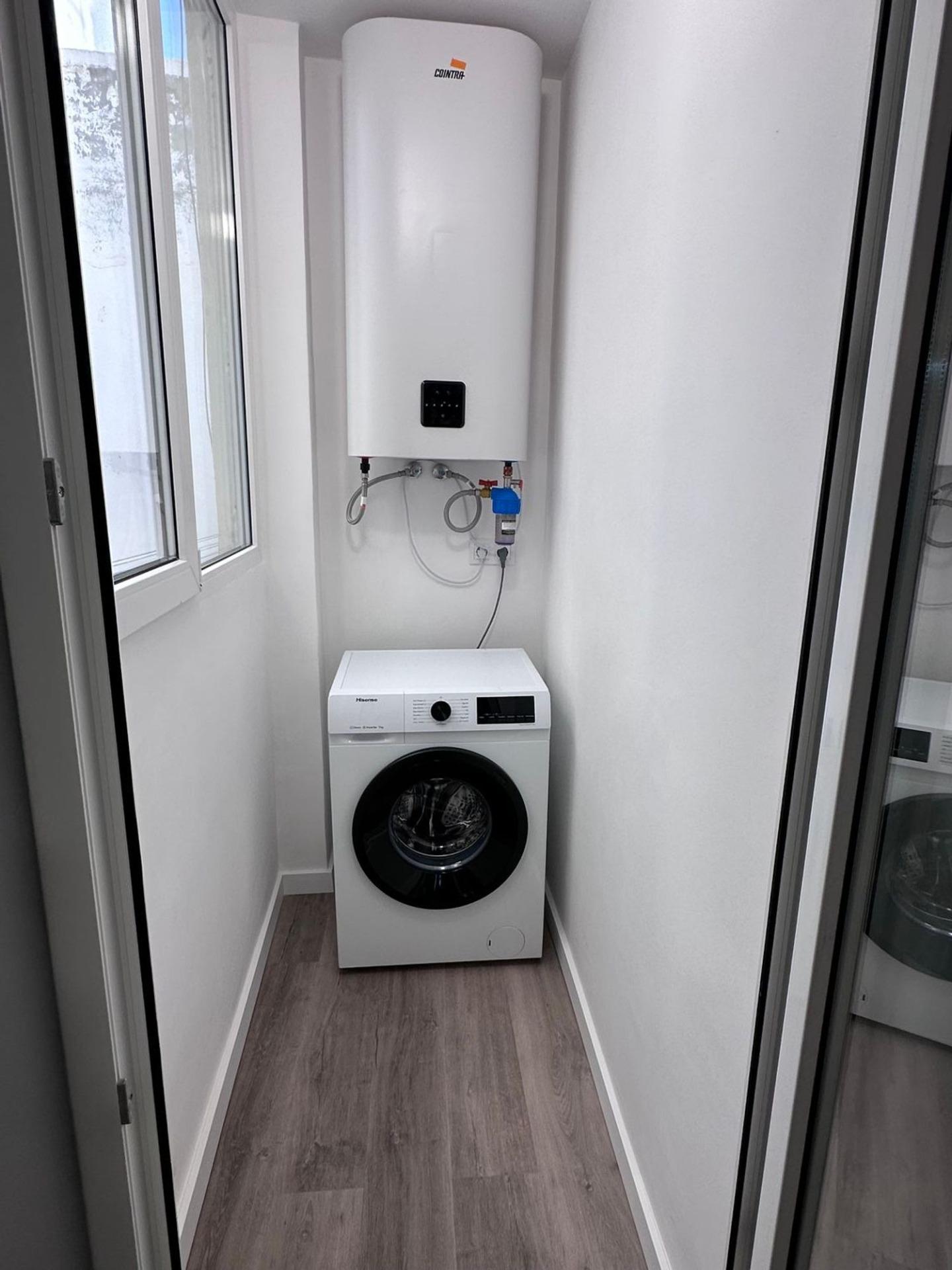 For sale - 3 Bedroom 1 Bathroom Apartment in Torrevieja - Estacion De Autobuses  - Alicante