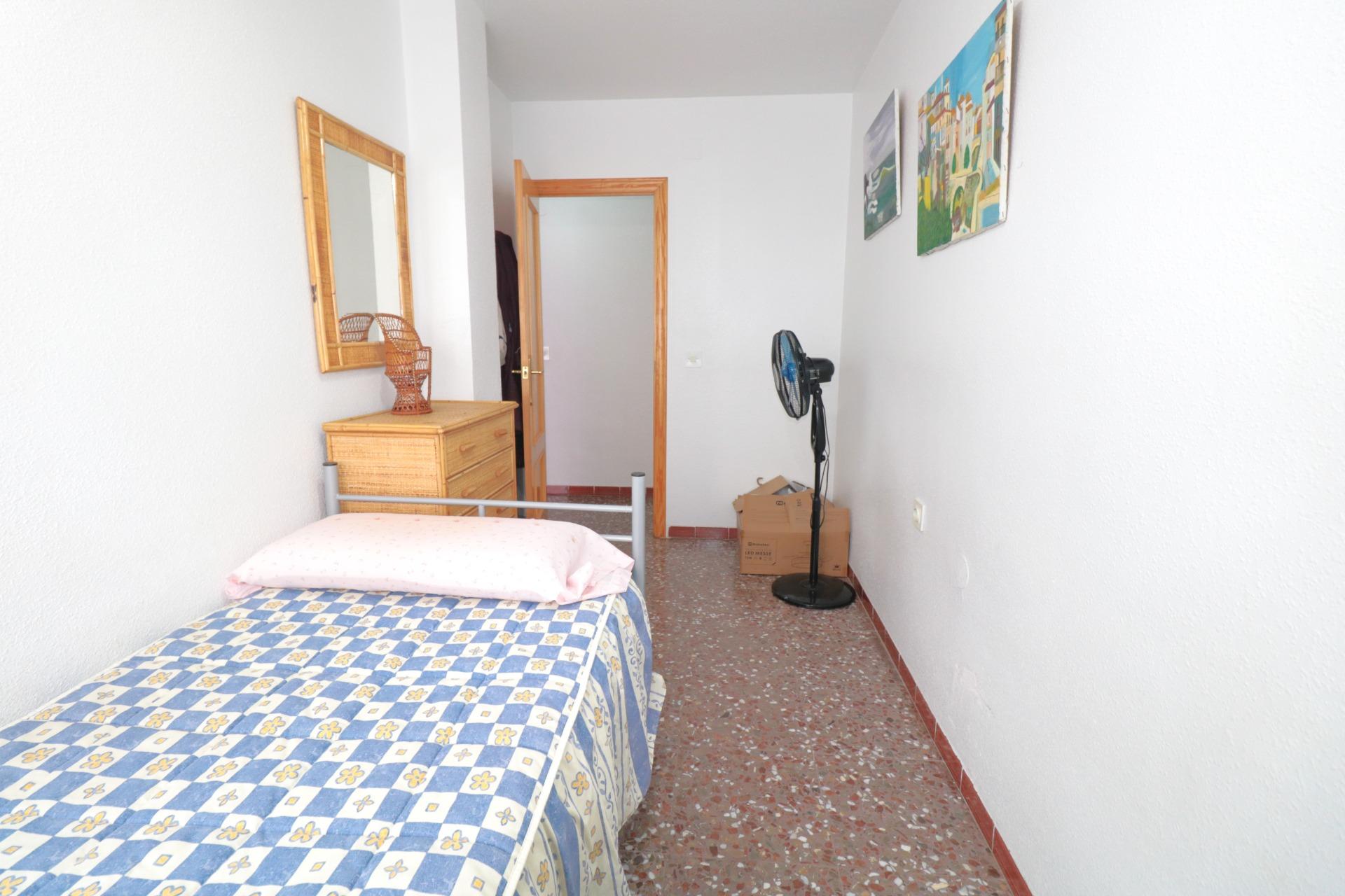 For sale - 3 Bedroom 1 Bathroom Apartment in Torrevieja - Acequion  - Alicante