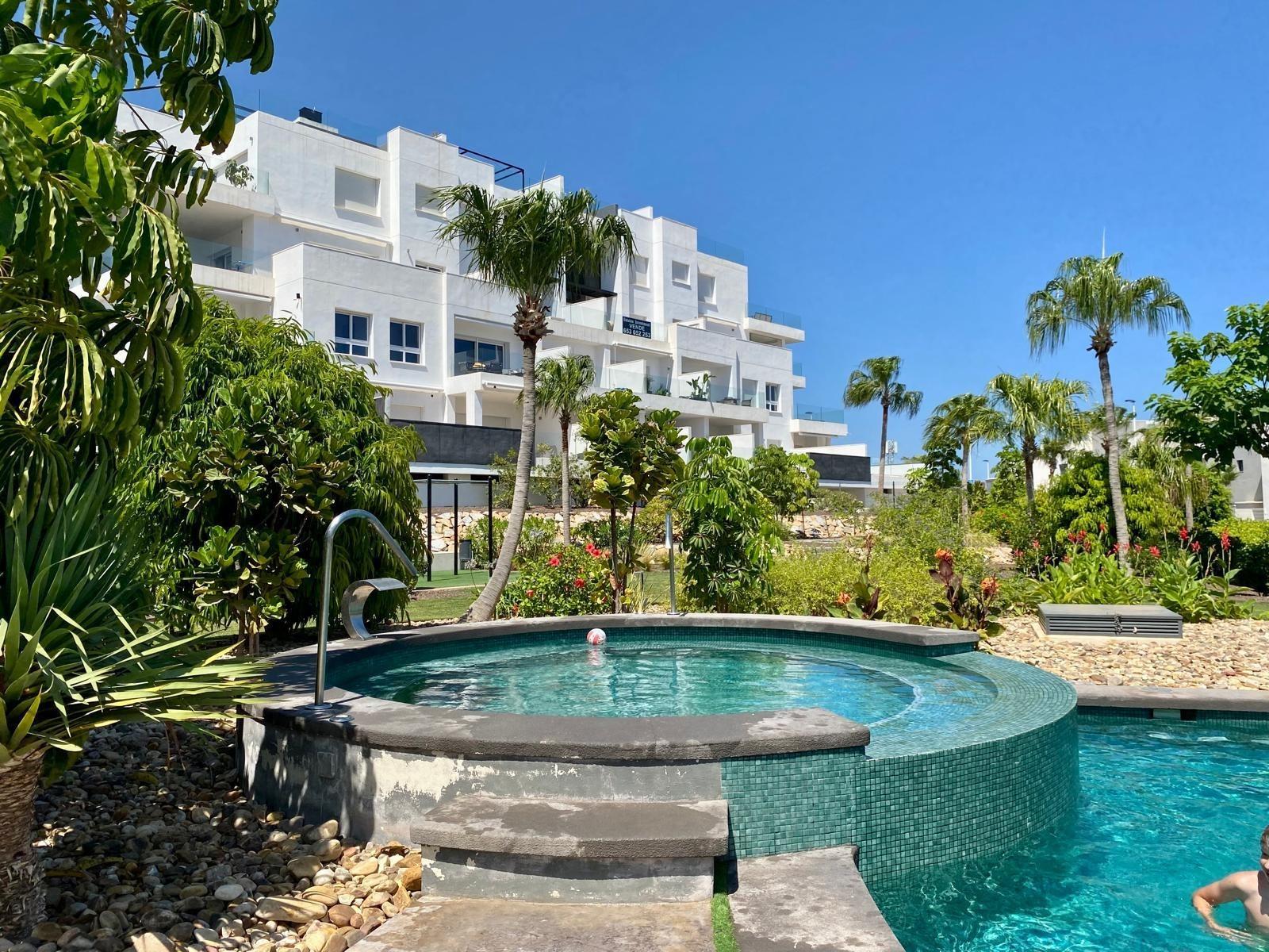 For sale - 3 Bedroom 2 Bathroom Penthouse in Torrevieja - Punta Prima  - Alicante