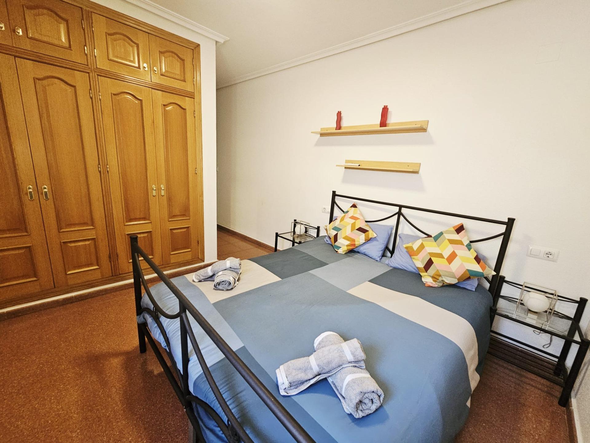 For sale - 3 Bedroom 2 Bathroom Apartment in Torrevieja - Estacion De Autobuses  - Alicante