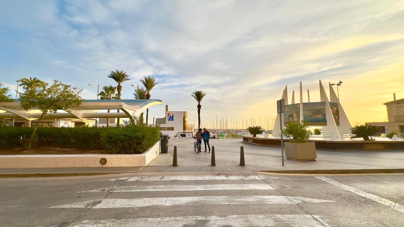 For sale - 4 Bedroom 2 Bathroom Apartment in Torrevieja - Torrevieja  - Alicante