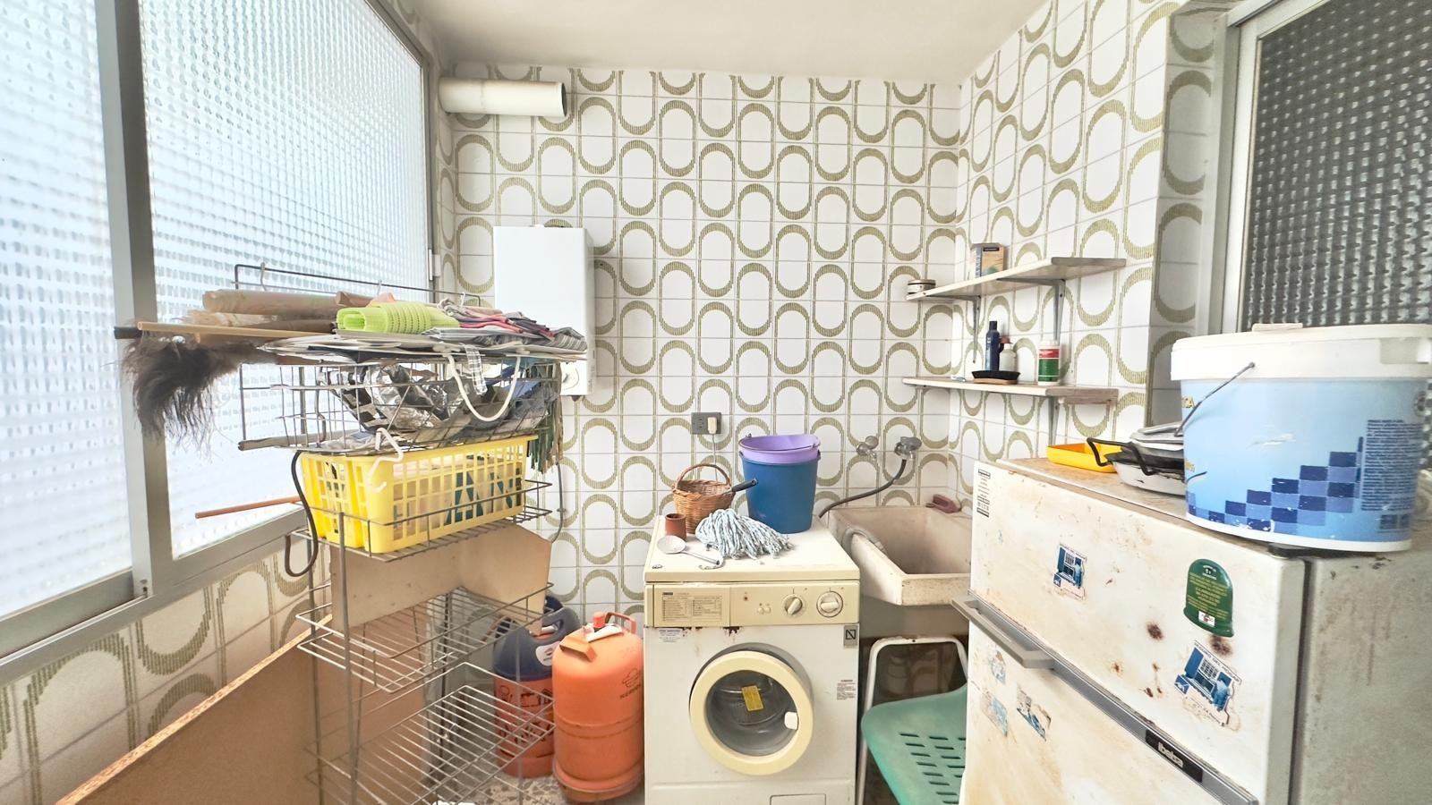 For sale - 4 Bedroom 2 Bathroom Apartment in Torrevieja - Torrevieja  - Alicante