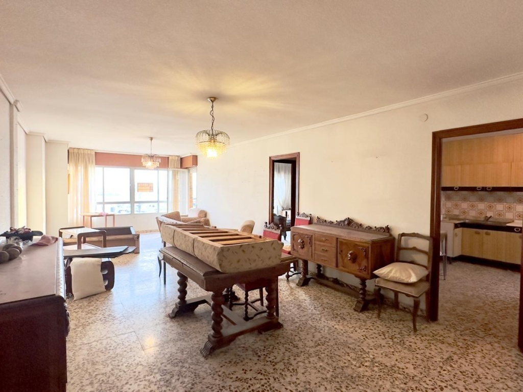 4 Bedroom 2 Bathroom Apartment in Torrevieja