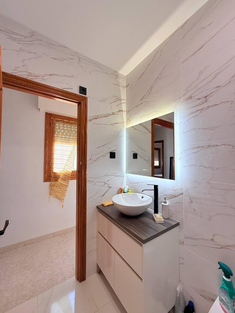 For sale - 2 Bedroom 1 Bathroom Penthouse in Torrevieja - Playa Del Cura  - Alicante