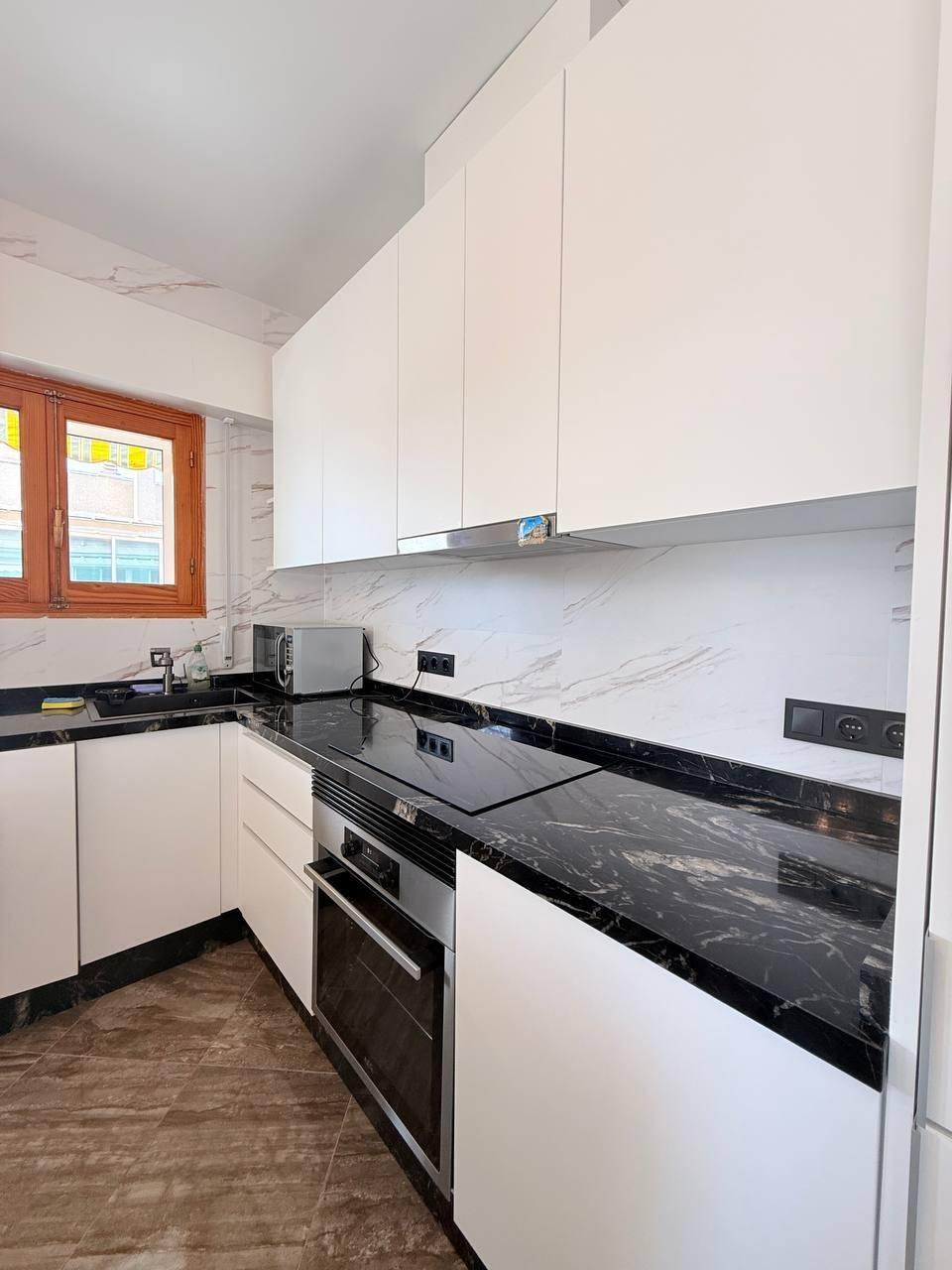 For sale - 2 Bedroom 1 Bathroom Penthouse in Torrevieja - Playa Del Cura  - Alicante