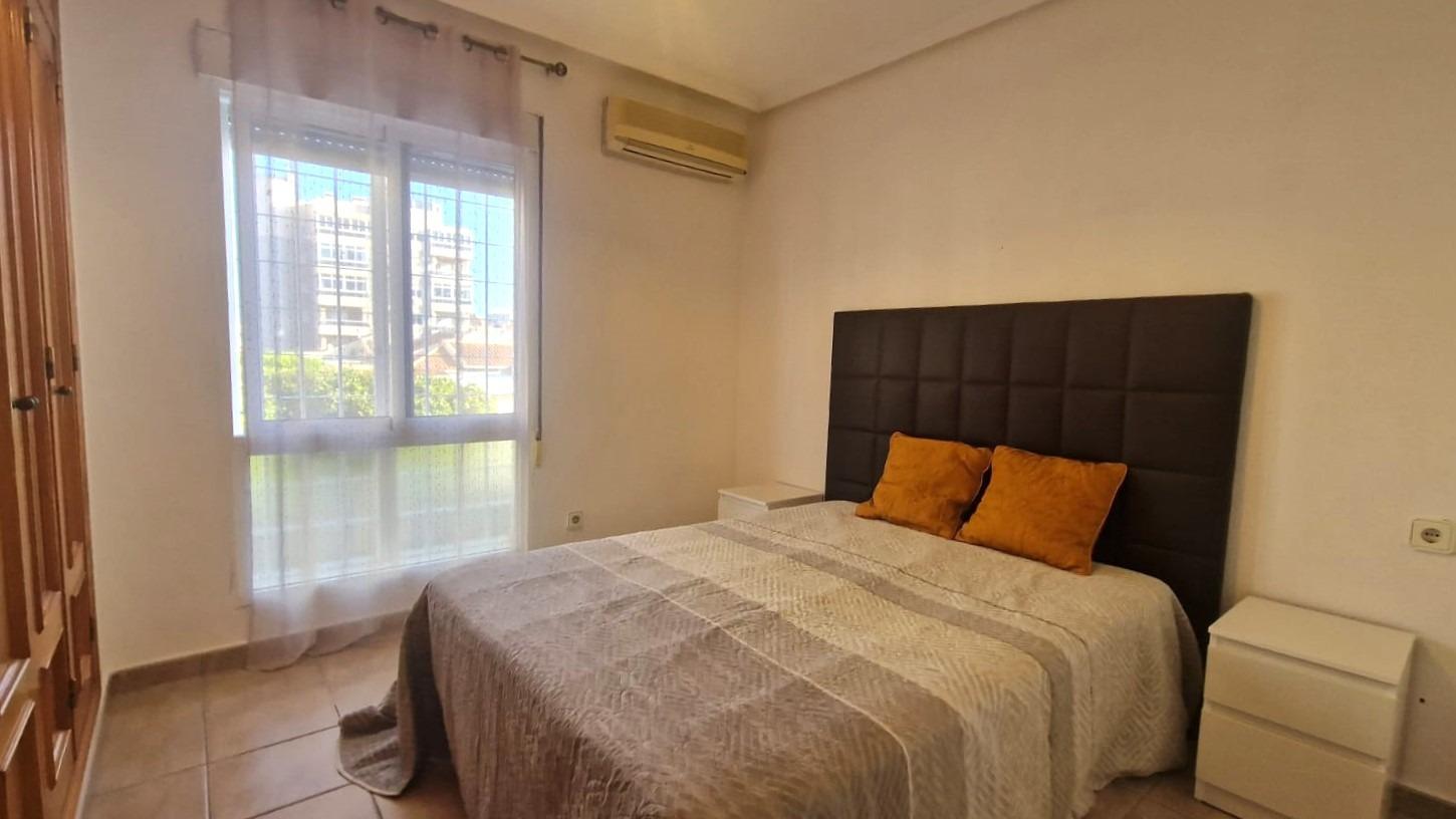 For sale - 3 Bedroom 2 Bathroom Town House in Torrevieja - Torreblanca  - Alicante