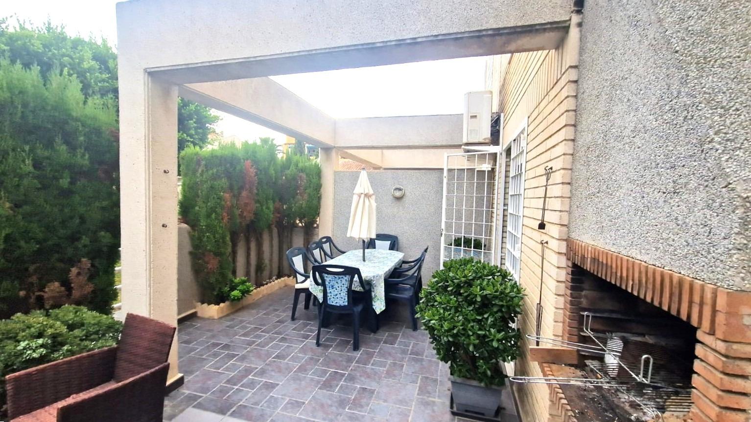 For sale - 3 Bedroom 2 Bathroom Town House in Torrevieja - Torreblanca  - Alicante