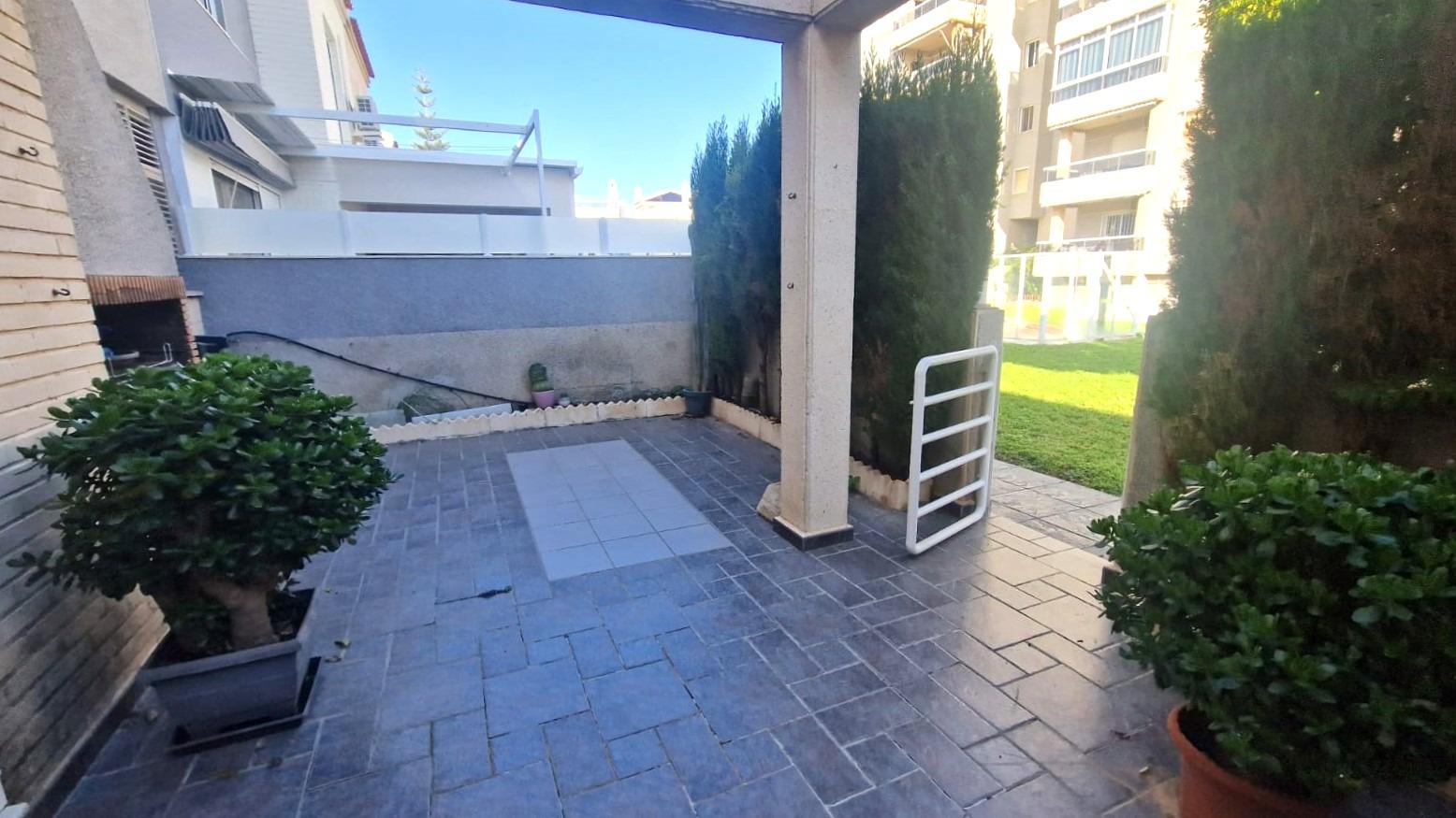 For sale - 3 Bedroom 2 Bathroom Town House in Torrevieja - Torreblanca  - Alicante