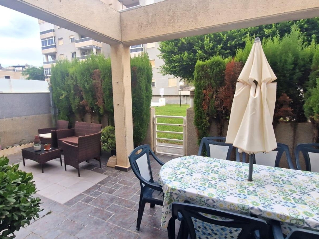 3 Bedroom 2 Bathroom Town House in Torrevieja