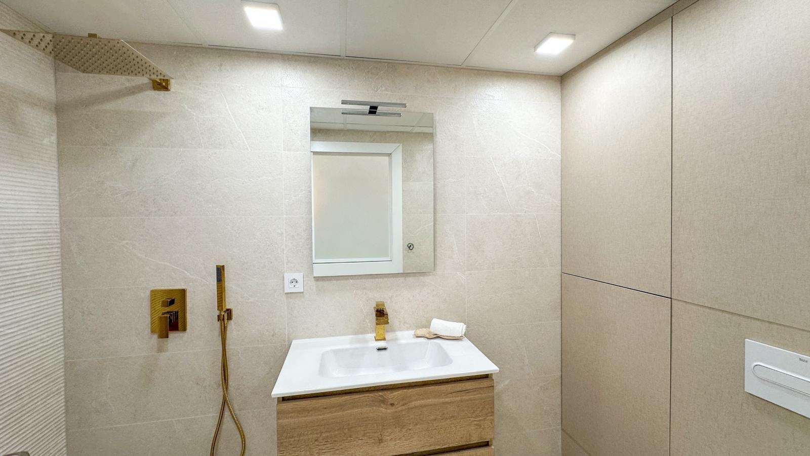 For sale - 2 Bedroom 2 Bathroom Apartment in Torrevieja - Costa Blanca  - Alicante