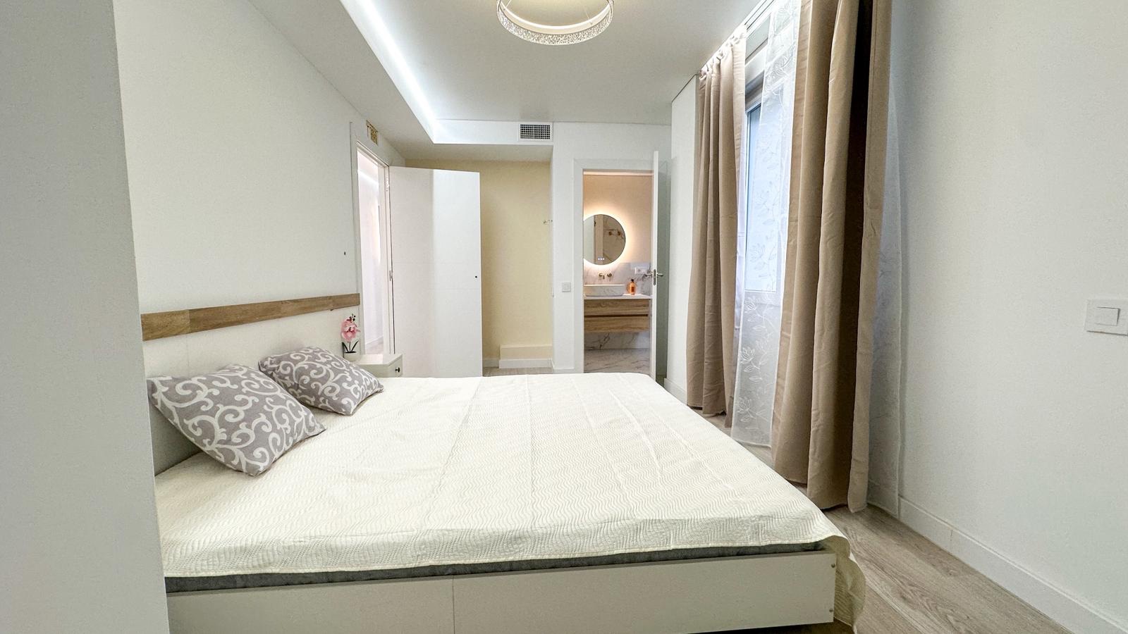 For sale - 2 Bedroom 2 Bathroom Apartment in Torrevieja - Costa Blanca  - Alicante