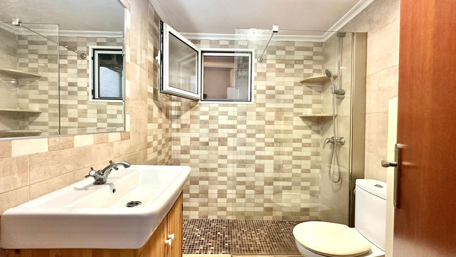 For sale - 3 Bedroom 1 Bathroom Apartment in Torrevieja - Acequion  - Alicante