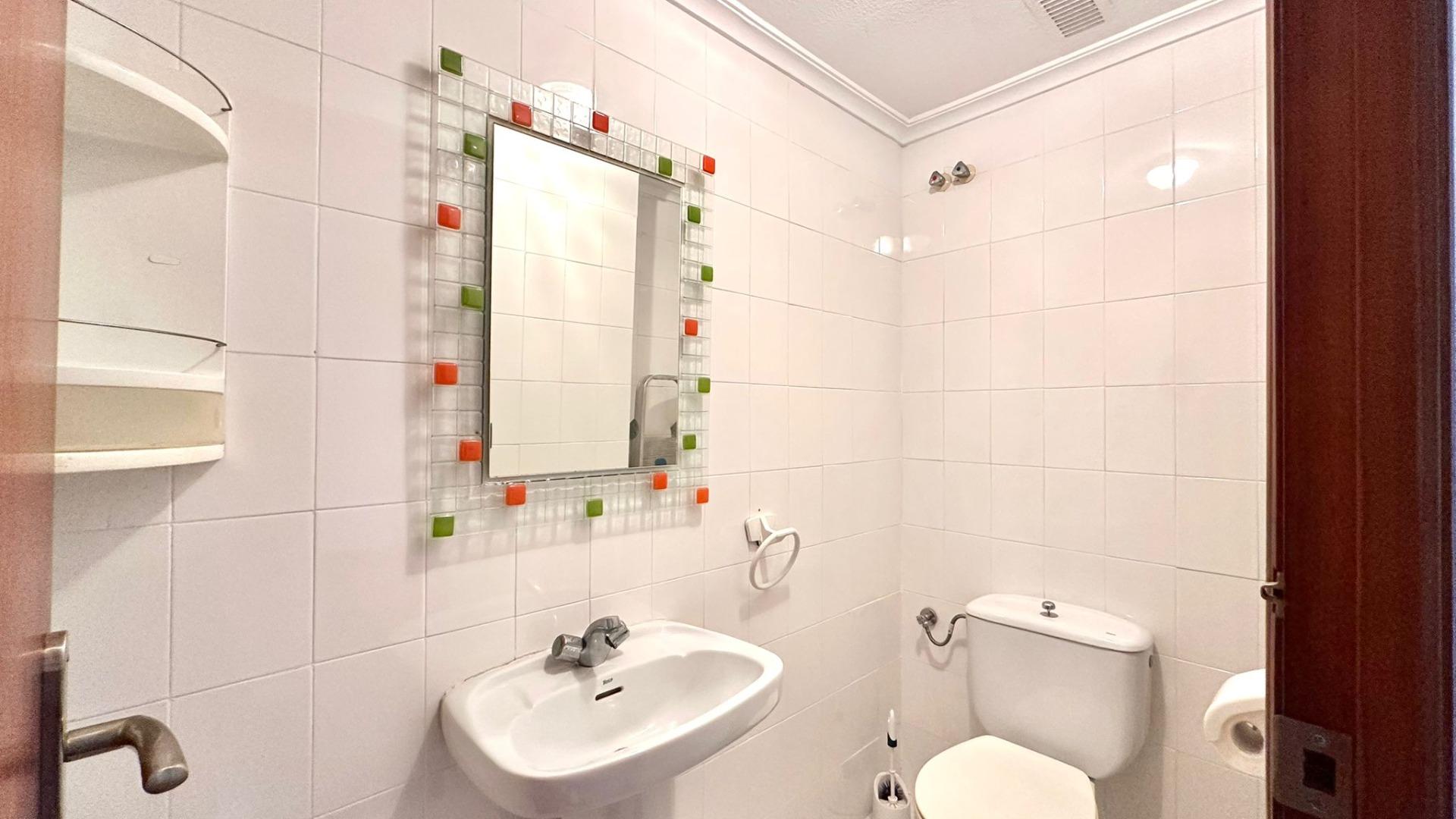 For sale - 3 Bedroom 1 Bathroom Apartment in Torrevieja - Acequion  - Alicante