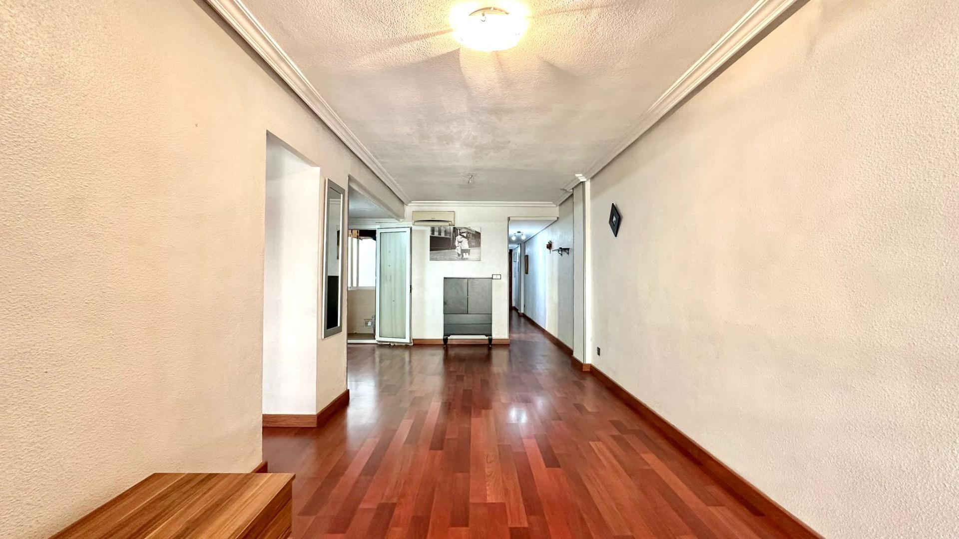 For sale - 3 Bedroom 1 Bathroom Apartment in Torrevieja - Acequion  - Alicante