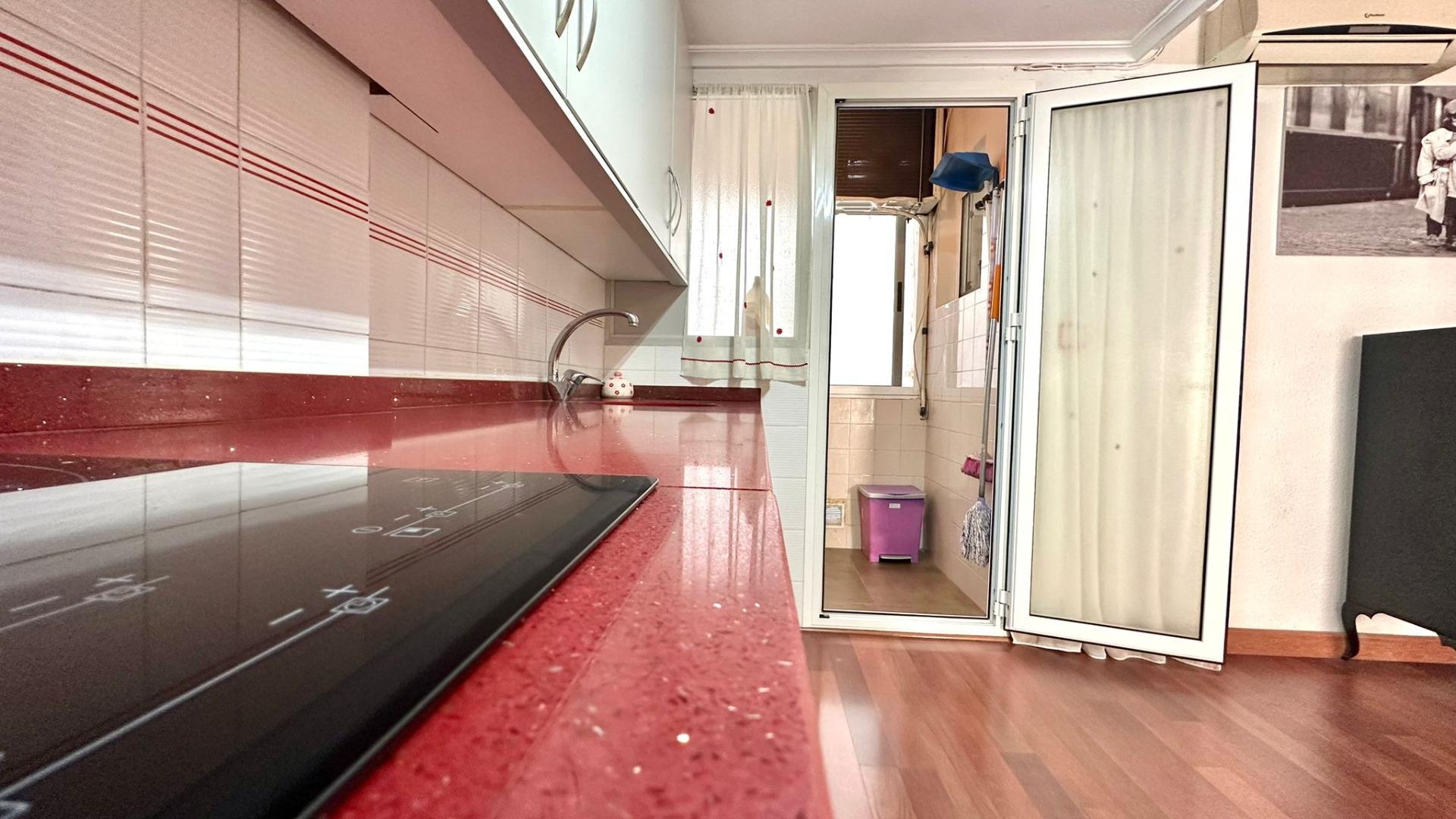 For sale - 3 Bedroom 1 Bathroom Apartment in Torrevieja - Acequion  - Alicante