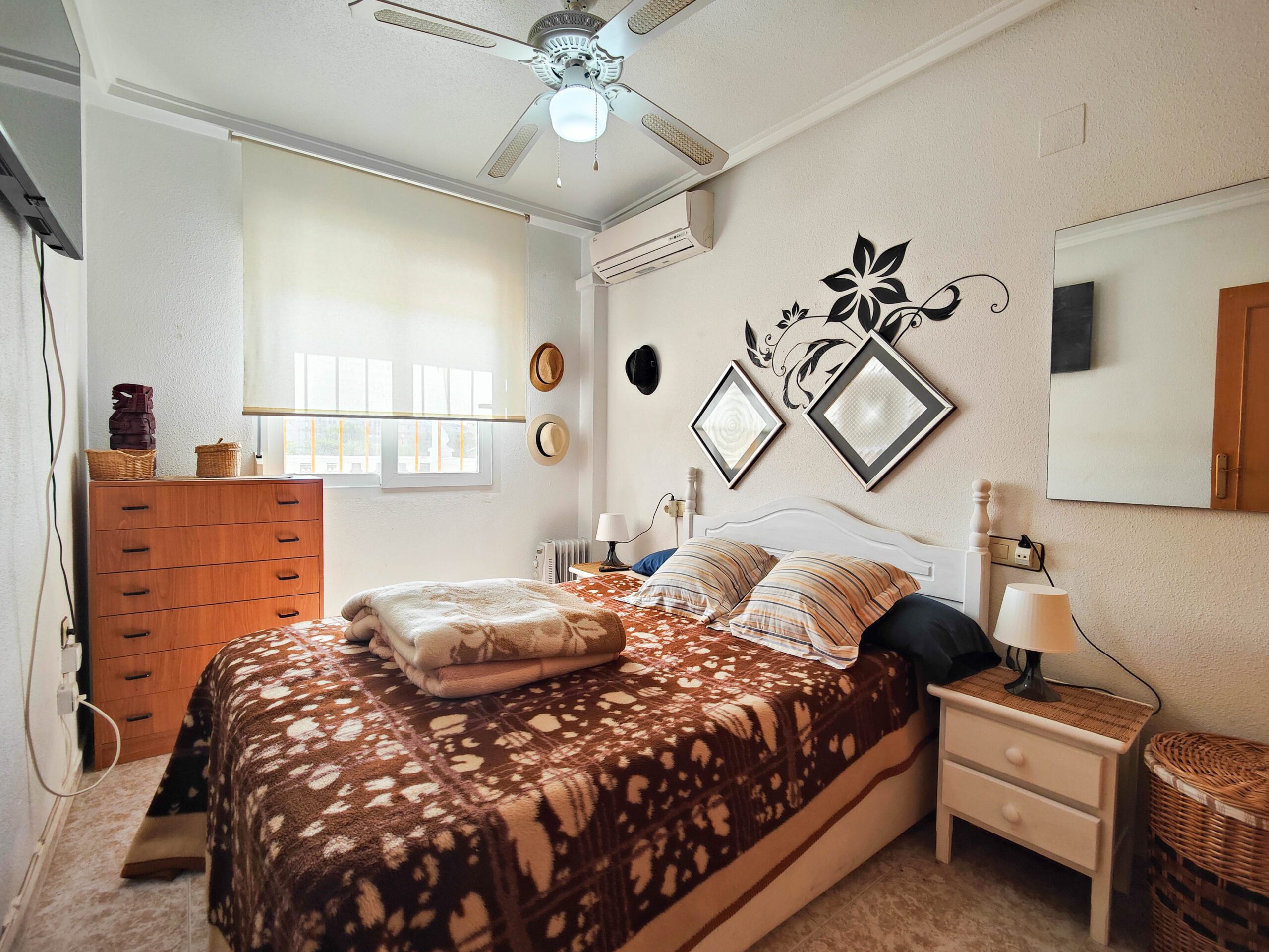 For sale - 3 Bedroom 1 Bathroom Penthouse in Torrevieja - Costa Blanca  - Alicante