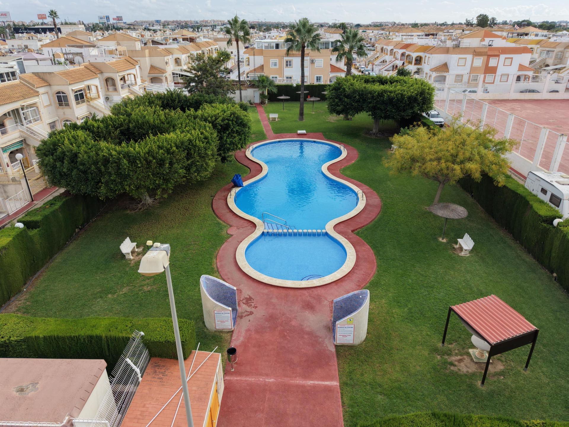 For sale - 2 Bedroom 1 Bathroom Bungalow in Torrevieja - El Limonar  - Alicante