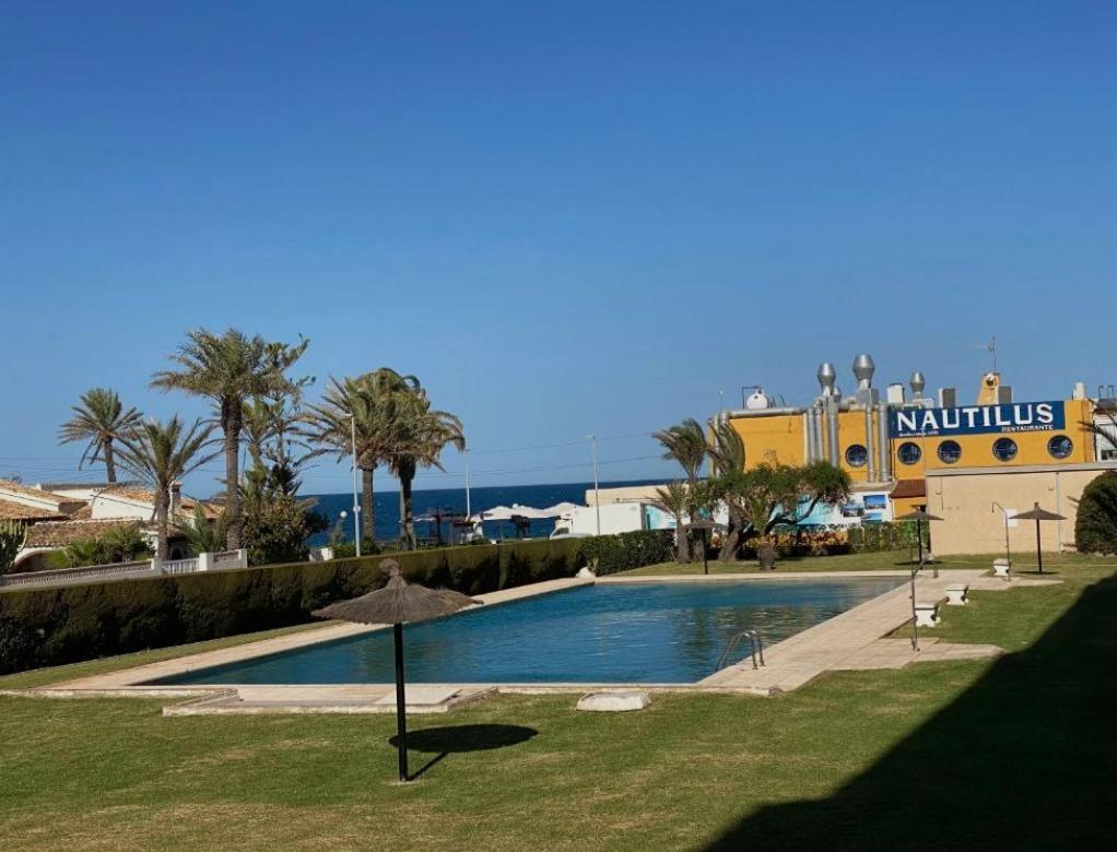 For sale - 3 Bedroom 2 Bathroom Apartment in Torrevieja - Punta Prima  - Alicante