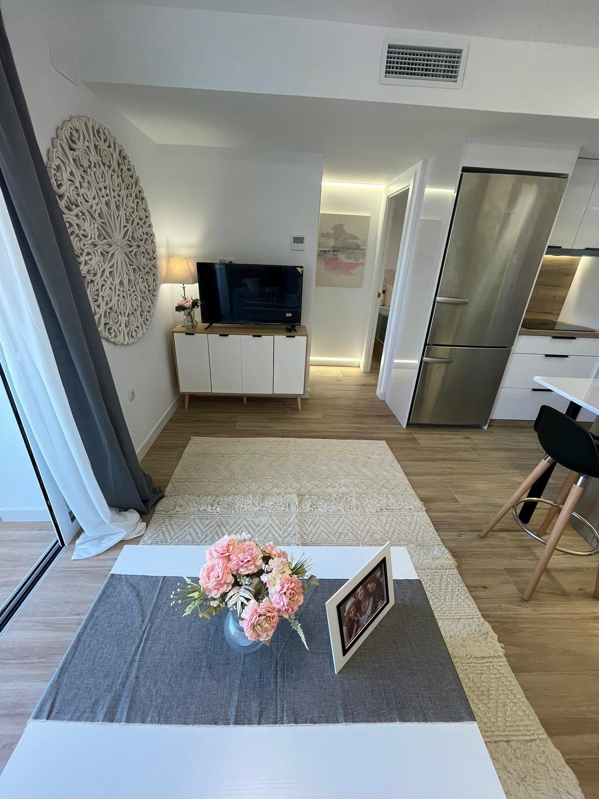 For sale - 3 Bedroom 2 Bathroom Apartment in Torrevieja - Punta Prima  - Alicante