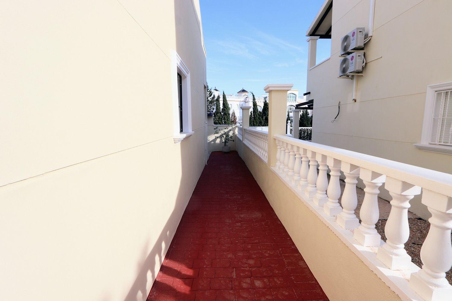 For sale - 3 Bedroom 2 Bathroom Town House in San Miguel de Salinas - El Galán  - Alicante