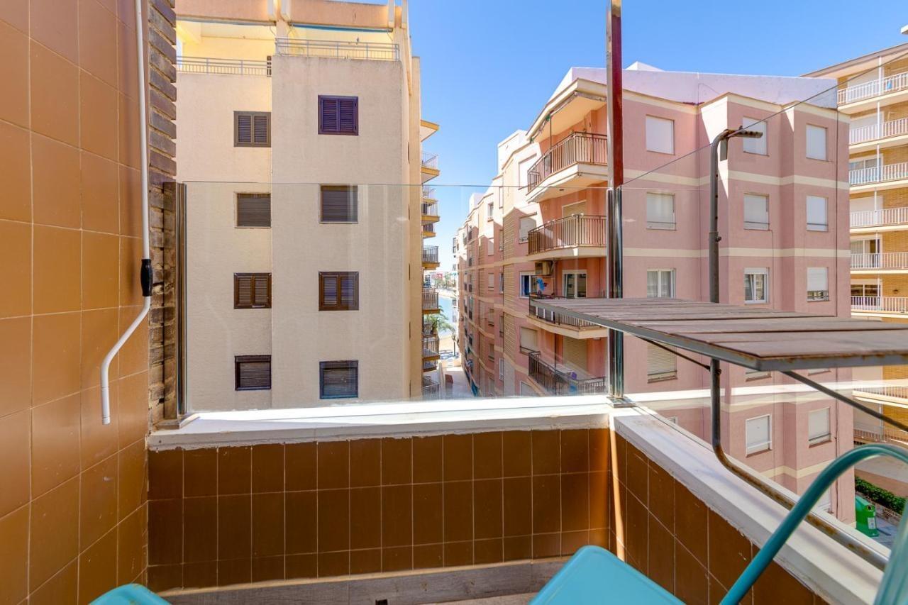 For sale - 3 Bedroom 2 Bathroom Apartment in Torrevieja - Playa Del Cura  - Alicante