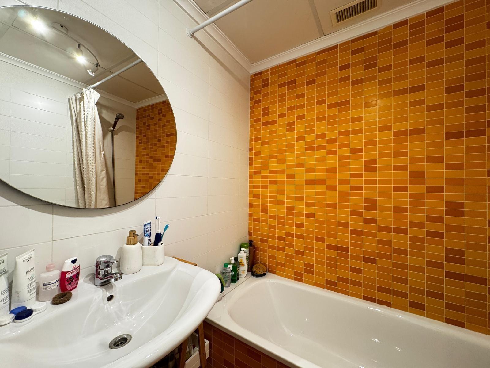 For sale - 3 Bedroom 2 Bathroom Apartment in Torrevieja - Playa Del Cura  - Alicante