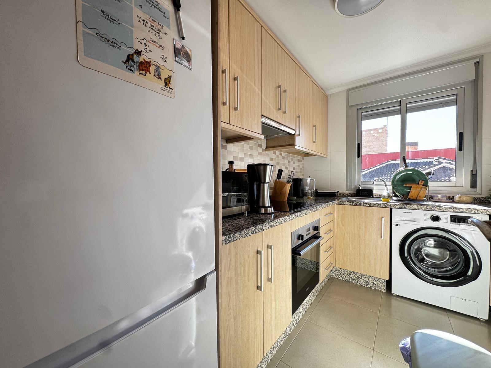 For sale - 3 Bedroom 2 Bathroom Apartment in Torrevieja - Playa Del Cura  - Alicante