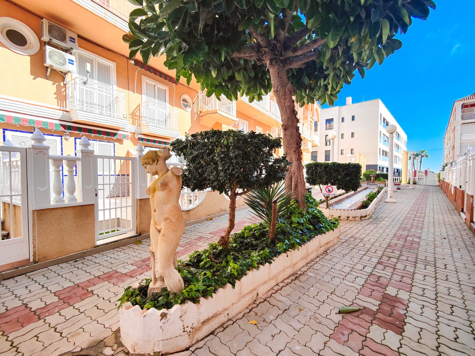 For sale - 2 Bedroom 2 Bathroom Penthouse in Torrevieja - Costa Blanca  - Alicante