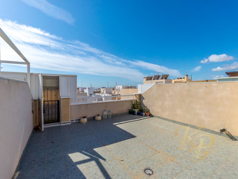 For sale - 3 Bedroom 2 Bathroom Penthouse Penthouse in Torrevieja - Costa Blanca  - Alicante