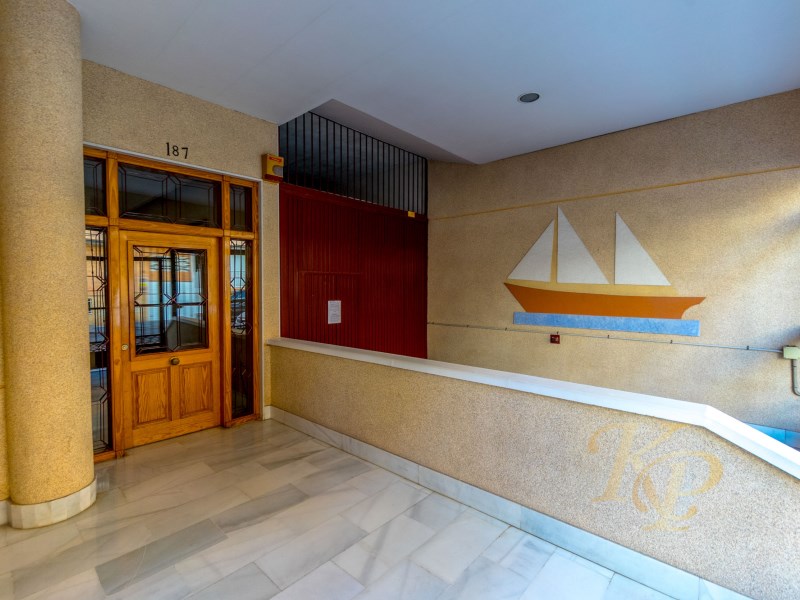 For sale - 3 Bedroom 2 Bathroom Penthouse Penthouse in Torrevieja - Costa Blanca  - Alicante