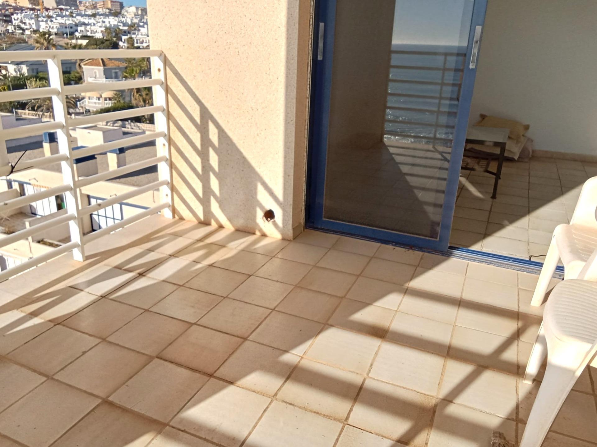 For sale - 2 Bedroom 2 Bathroom Penthouse in Torrevieja - Playa De La Mata  - Alicante