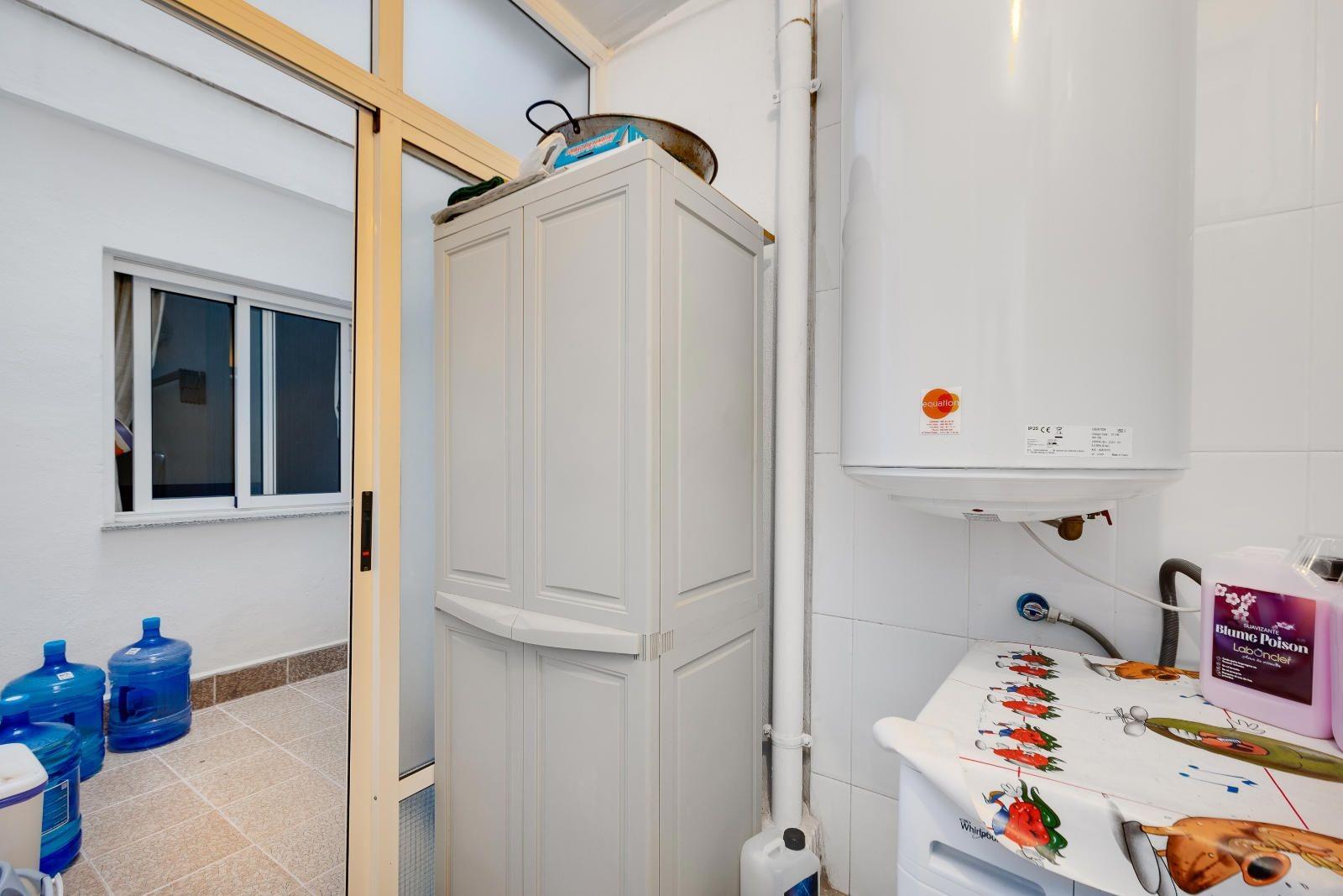 For sale - 3 Bedroom 2 Bathroom Apartment in Torrevieja - Torrevieja  - Alicante