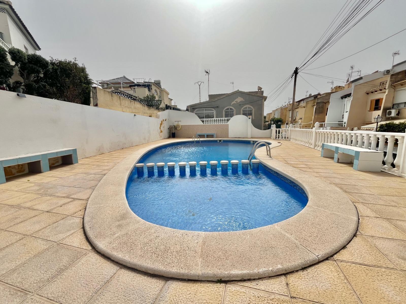 For sale - 2 Bedroom 1 Bathroom Villa in Torrevieja - Los Balcones - Los Altos Del Edén  - Alicante