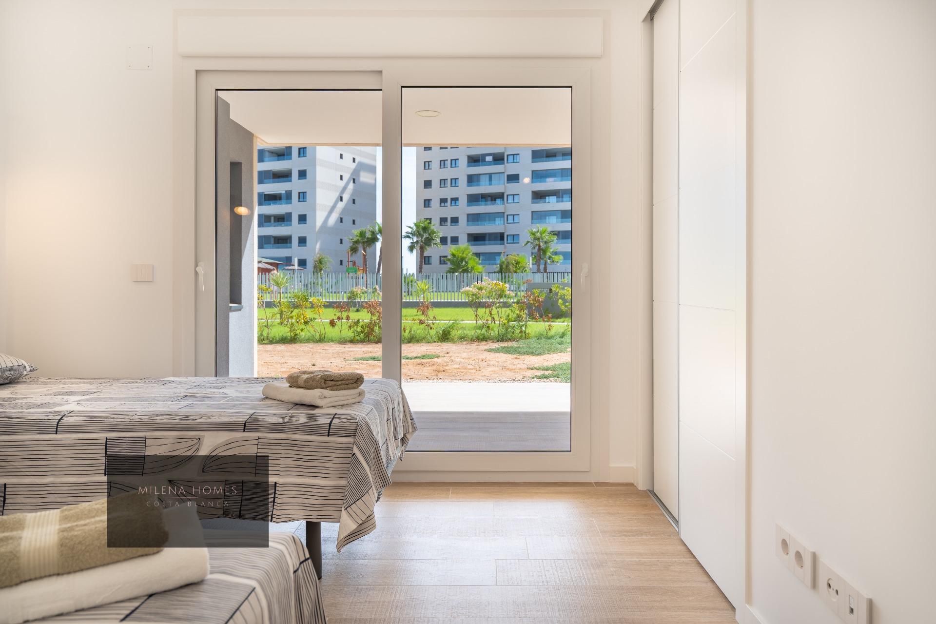 For sale - 2 Bedroom 2 Bathroom Apartment in Torrevieja - Punta Prima  - Alicante