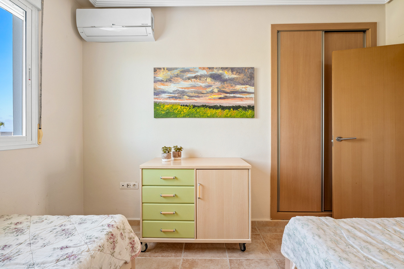 For sale - 2 Bedroom 2 Bathroom Apartment in Torrevieja - Costa Blanca  - Alicante