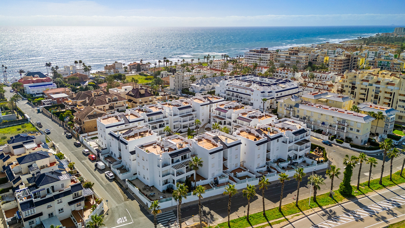 For sale - 2 Bedroom 2 Bathroom Apartment in Torrevieja - Costa Blanca  - Alicante