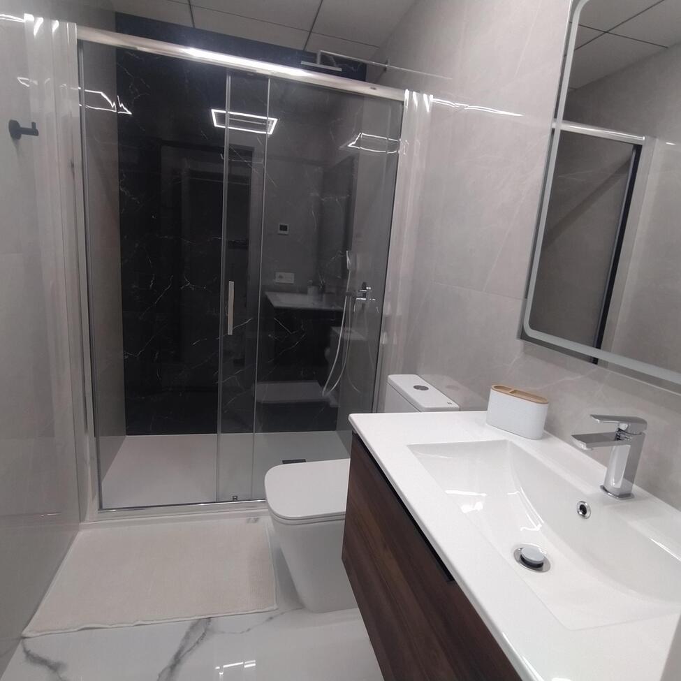 For sale - 2 Bedroom 2 Bathroom Apartment in Torrevieja - Playa Del Cura  - Alicante