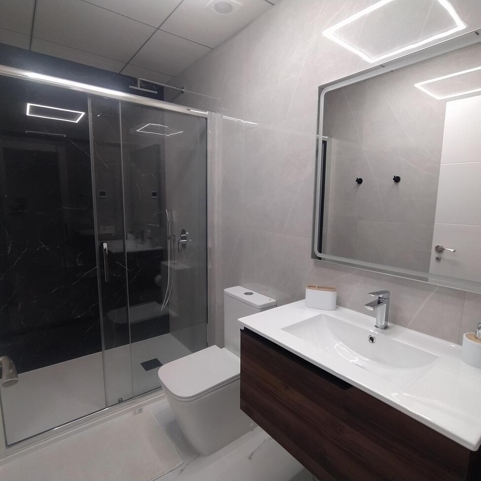 For sale - 2 Bedroom 2 Bathroom Apartment in Torrevieja - Playa Del Cura  - Alicante