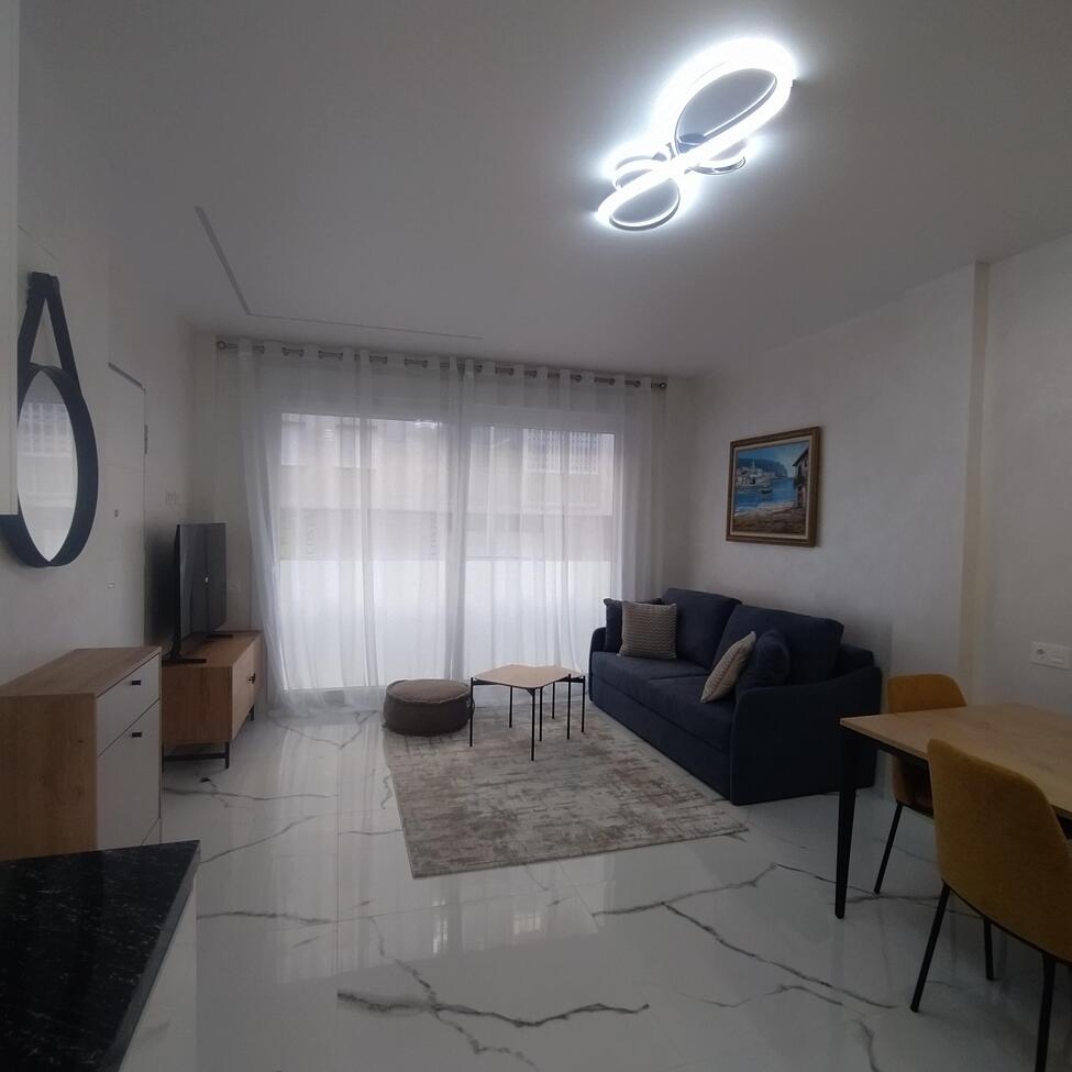 For sale - 2 Bedroom 2 Bathroom Apartment in Torrevieja - Playa Del Cura  - Alicante