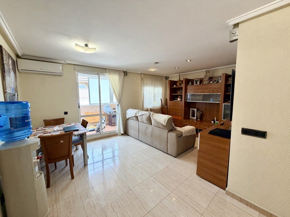 For sale - 2 Bedroom 1 Bathroom Penthouse in Torrevieja - Costa Blanca  - Alicante
