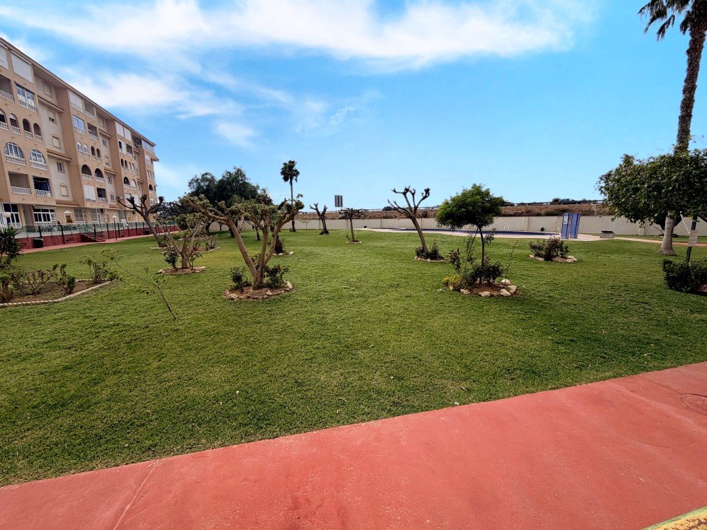 For sale - 2 Bedroom 1 Bathroom Penthouse in Torrevieja - Costa Blanca  - Alicante