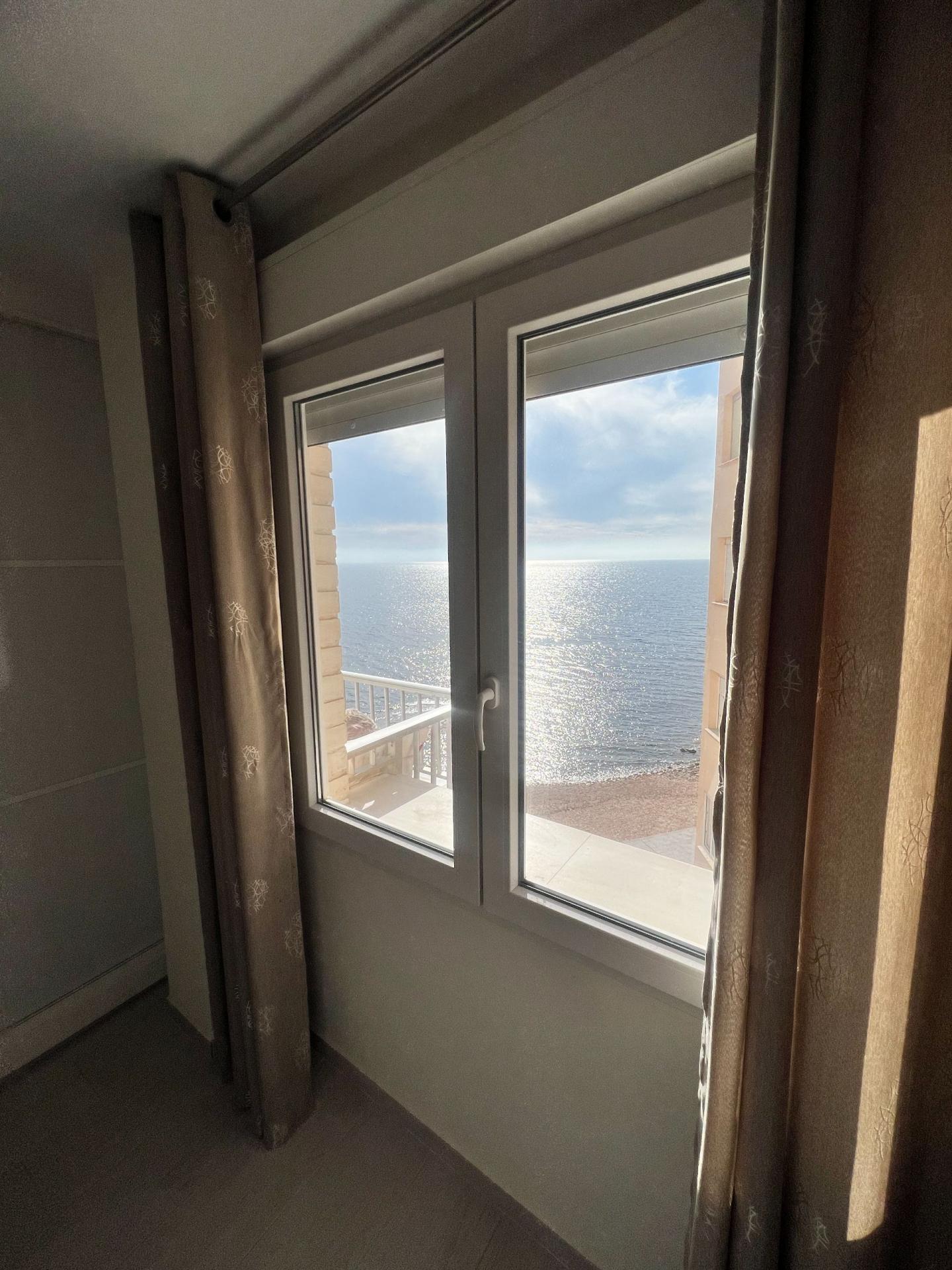 For sale - 3 Bedroom 1 Bathroom Apartment in Torrevieja - Playa Del Cura  - Alicante