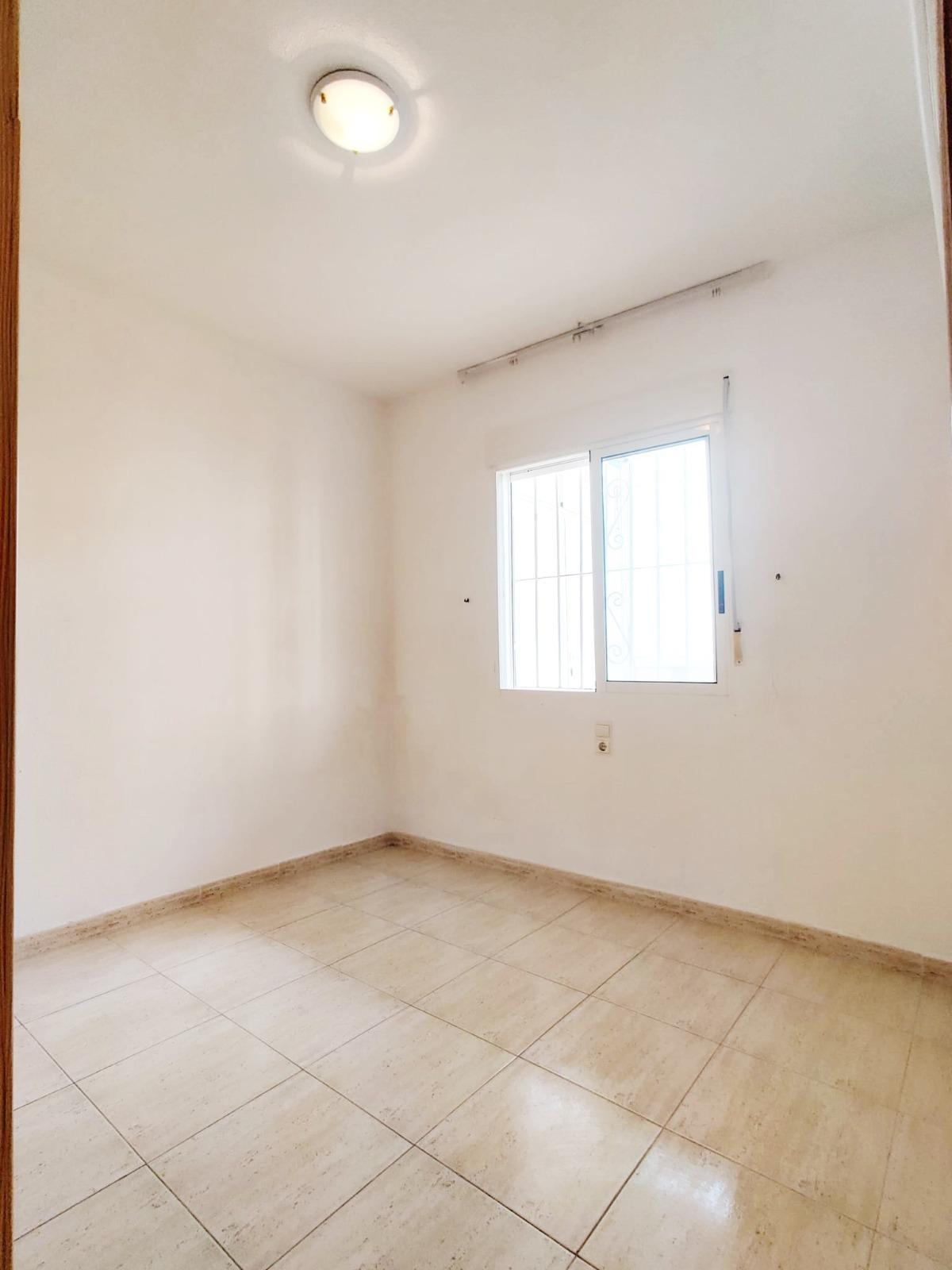 For sale - 3 Bedroom 2 Bathroom Penthouse in Torrevieja - Curva Del Palangre  - Alicante