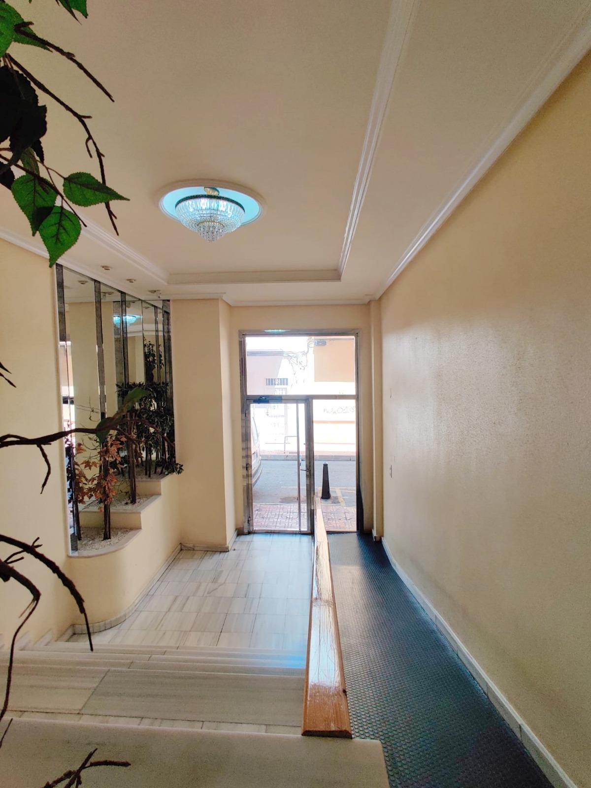 For sale - 3 Bedroom 2 Bathroom Penthouse in Torrevieja - Curva Del Palangre  - Alicante